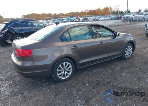 2011 Volkswagen Jetta 2.5L Se z USA, uszkodzony, nr VIN 3VWDZ7AJ9BM396594